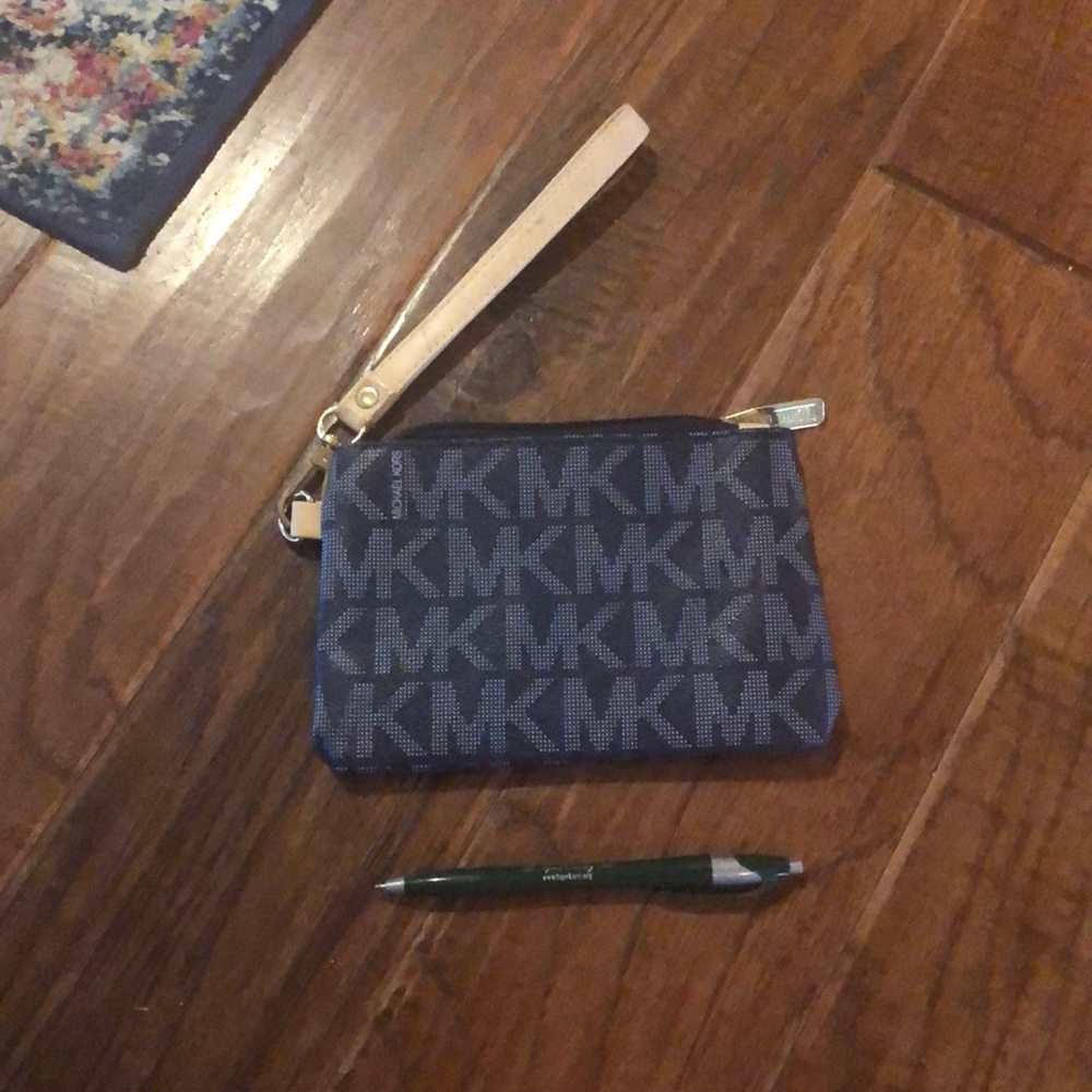 Michael Kors Wristlet